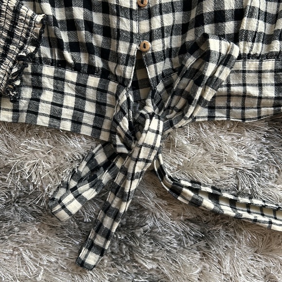 ZARA Cropped Gingham Top - Picture 4 of 6
